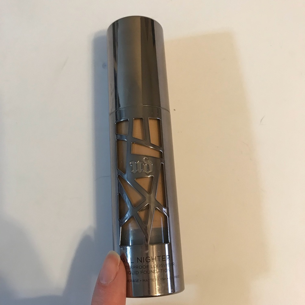 Urban Decay All Nighter Foundation 4.5